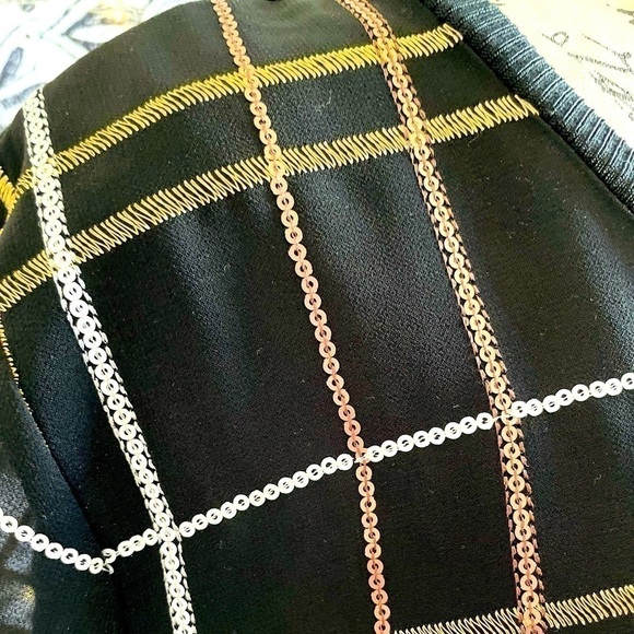 Black gold and silver blouse with stretch back - Picture 5 of 8